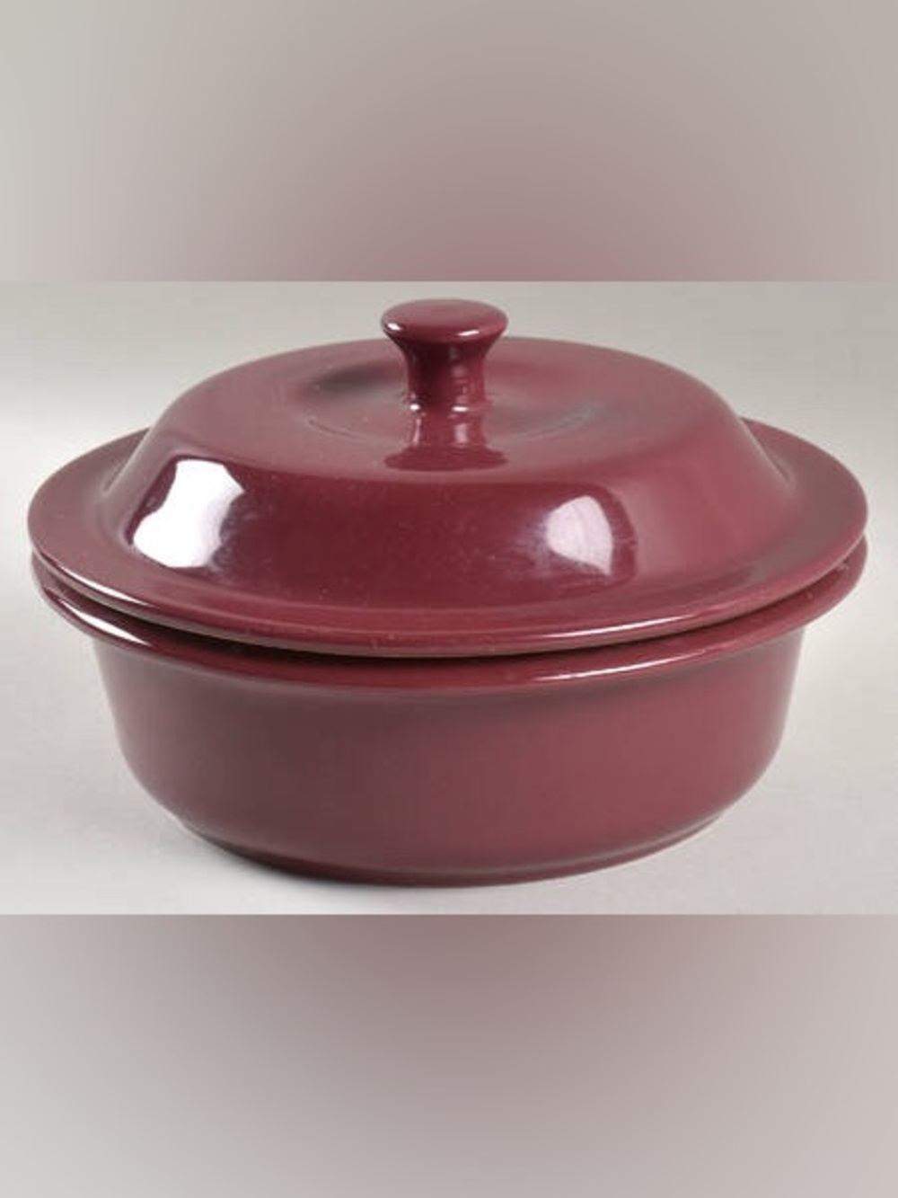Pampered Chef Cranberry Round Covered Baker 6 Cup Stoneware Casserole Dish NEW
